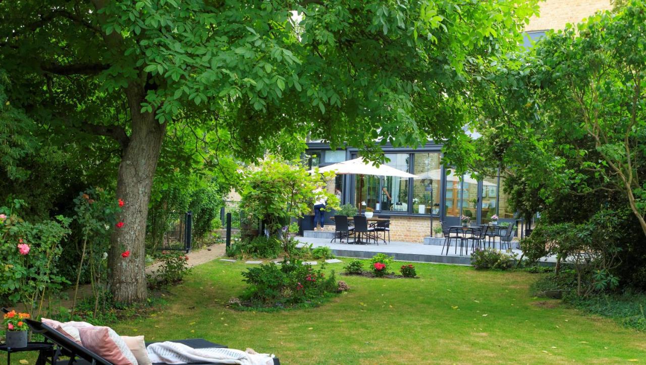 Hotel Les Berges Bourbourg Exterior foto
